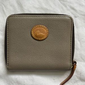 Dooney & Bourke wallet
